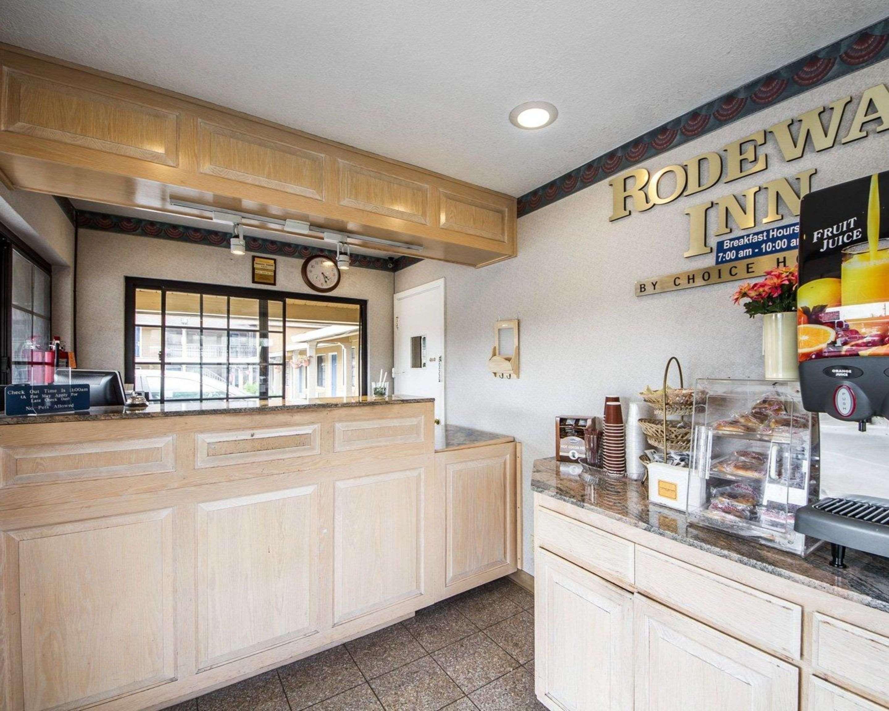 Rodeway Inn Monterey Near Fairgrounds Luaran gambar